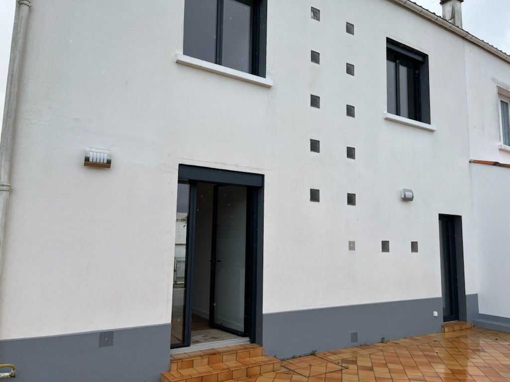 maison 6 Pièces en vente sur DOMPIERRE SUR MER (17139) - Plus de details